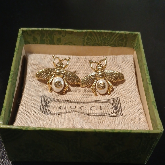 Chanel Gold Bee Earrings with Pearl Accent - Picture 6 of 7